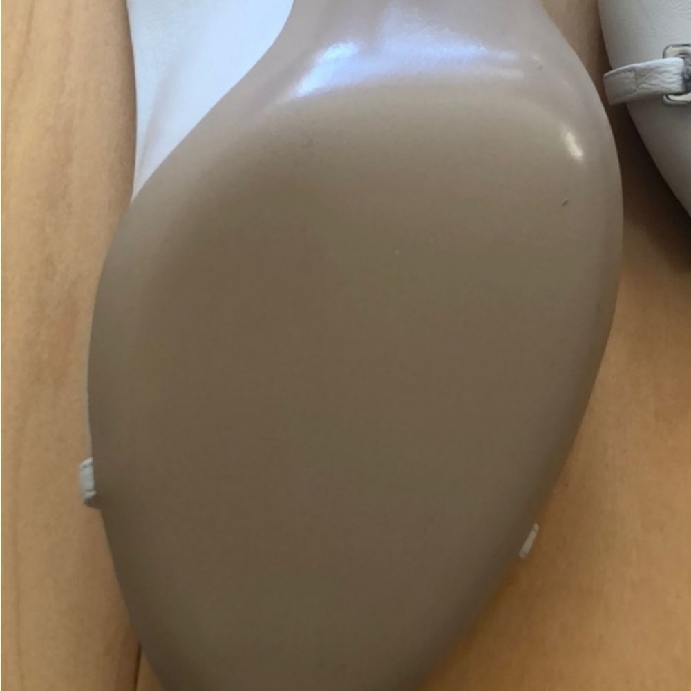 Gucci Horsebit Brand new Authentic White Sling back adjustable Heel Size 37.5 - Picture 9 of 10